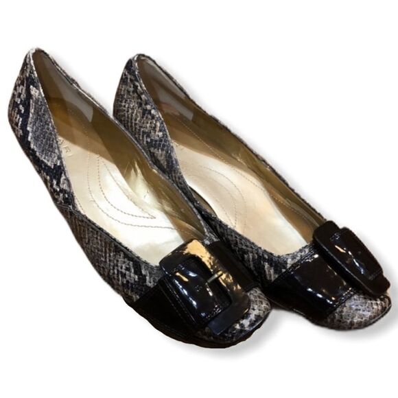 Tahari Jules Snakeskin Print and Patent Leather  Flats Sz 7 - Picture 1 of 9